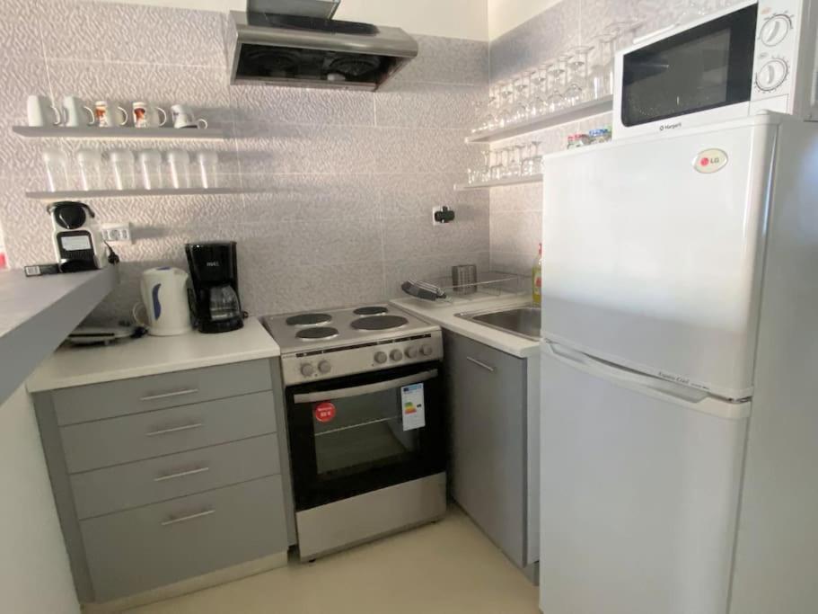 2Bdr Boutique Full Apt In Plaka เอเธนส์ ภายนอก รูปภาพ