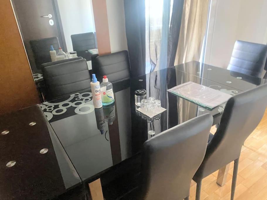 2Bdr Boutique Full Apt In Plaka เอเธนส์ ภายนอก รูปภาพ
