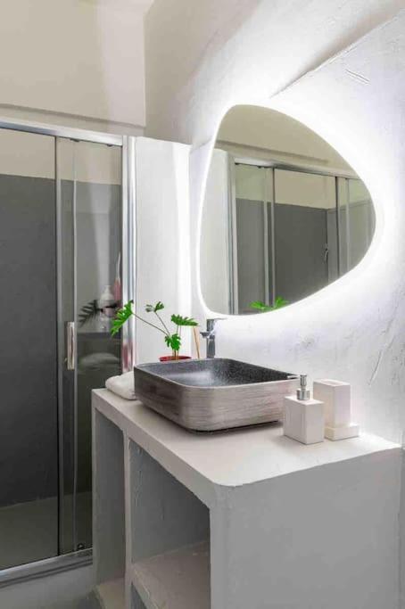 2Bdr Boutique Full Apt In Plaka เอเธนส์ ภายนอก รูปภาพ